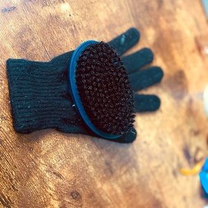 The Glove wave Brush !!